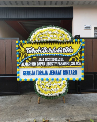 Papan Bunga Duka di Banaran